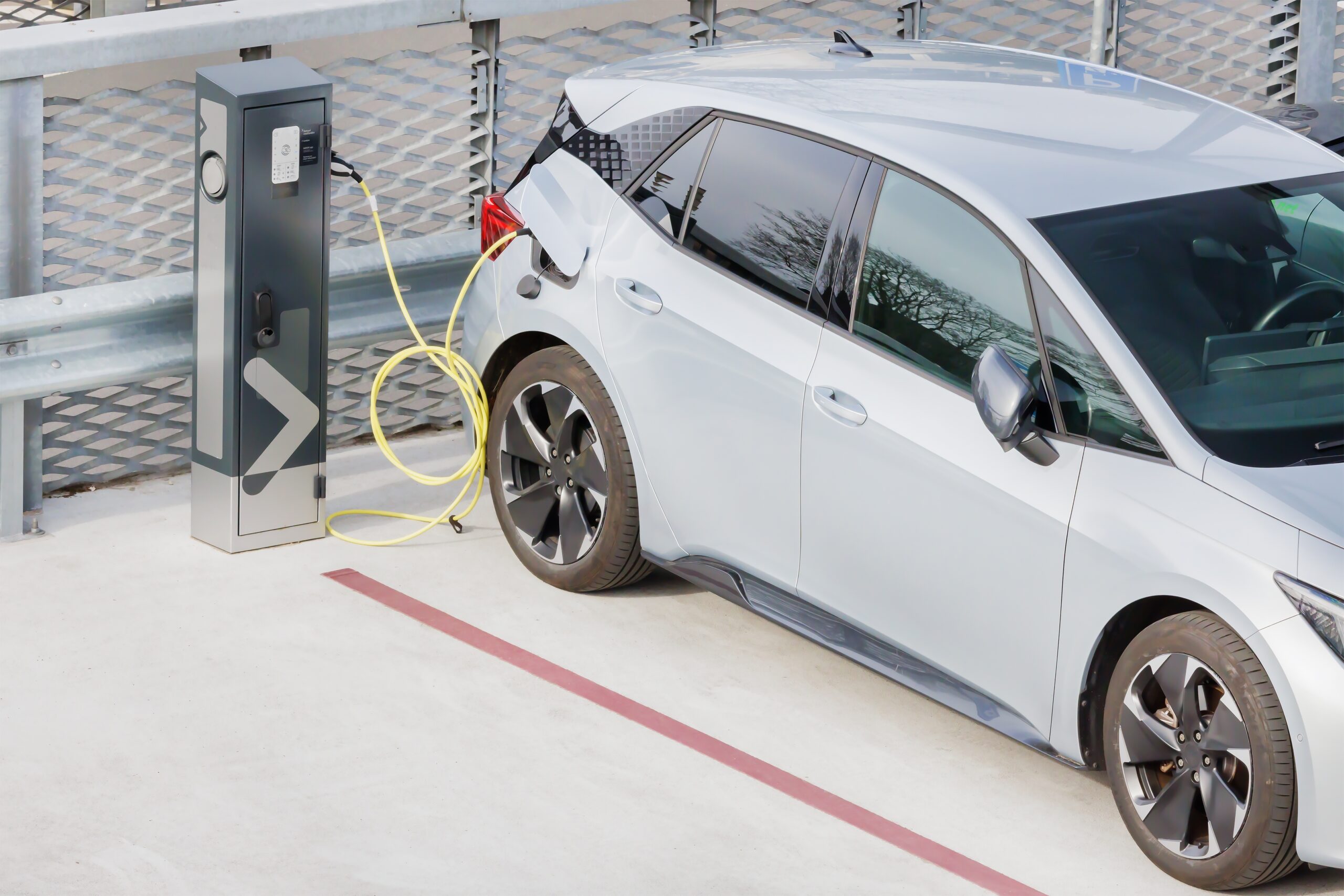 Električni ili hibridni auto ne mora biti neostvariv san, cijene rabljenih su i do 10.000 eura niže